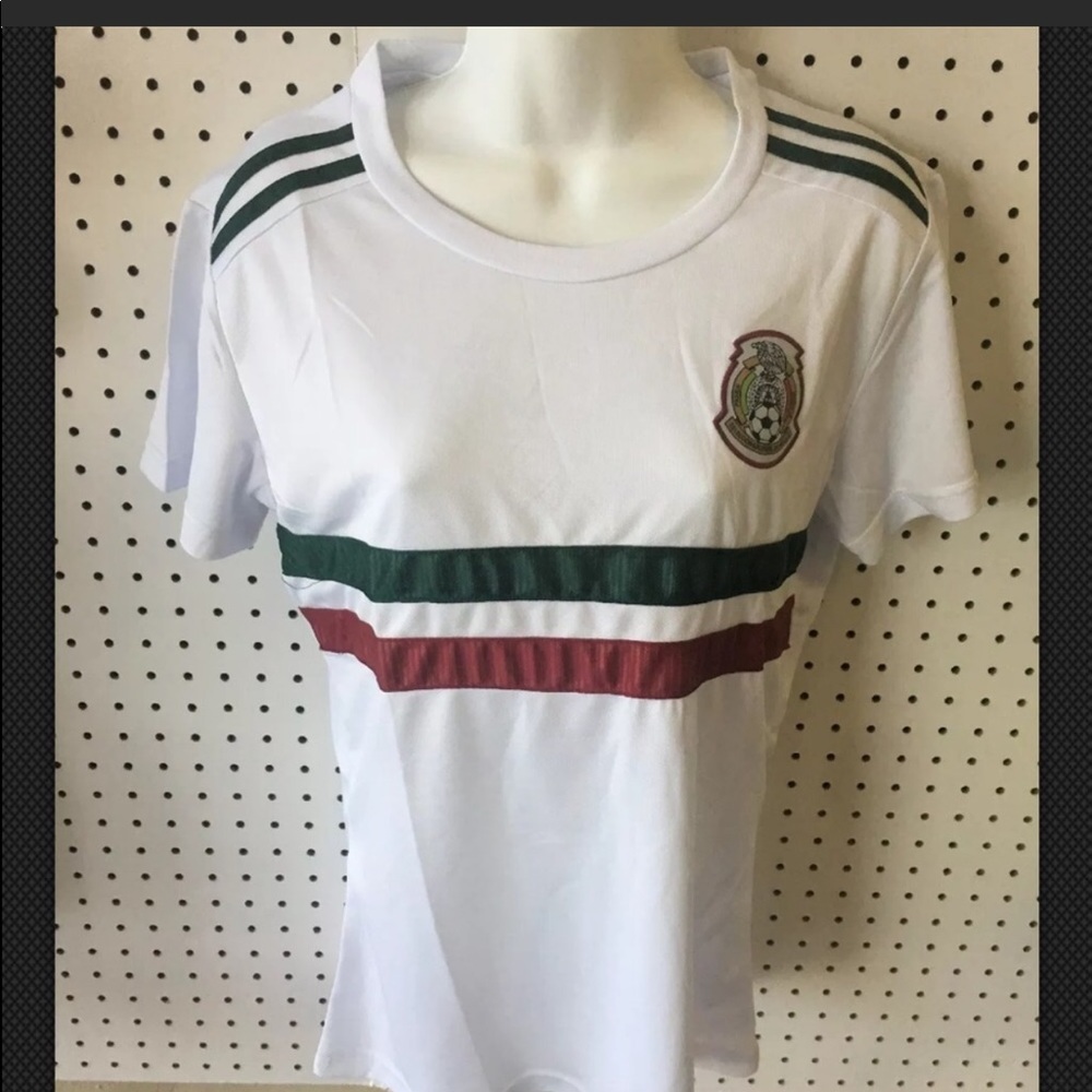 Mexico white woman jersey size large